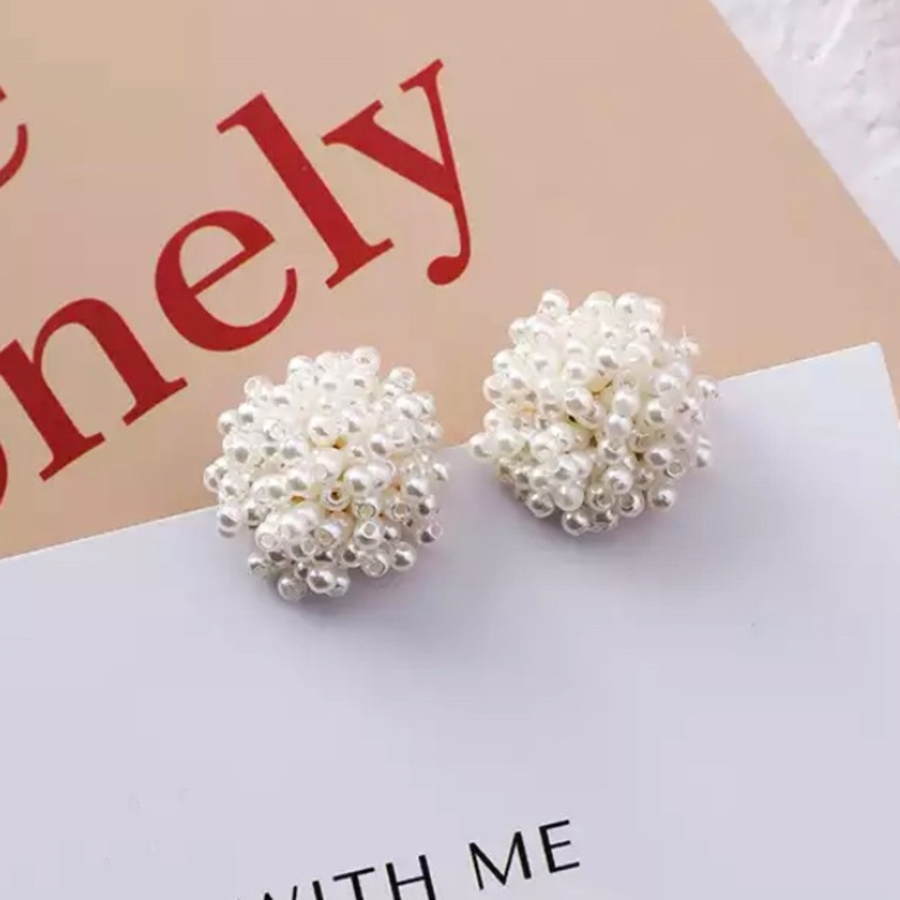 Stylish & Chic Faux Pearl Stud Earrings Accessories Jewelry